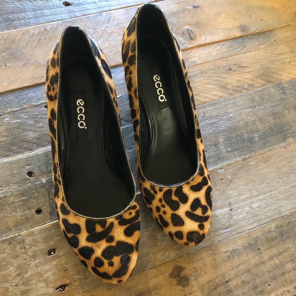 ecco leopard flats
